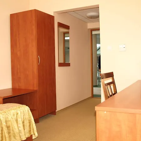 Wsap家庭式酒店 公寓式酒店 奥斯特罗文卡