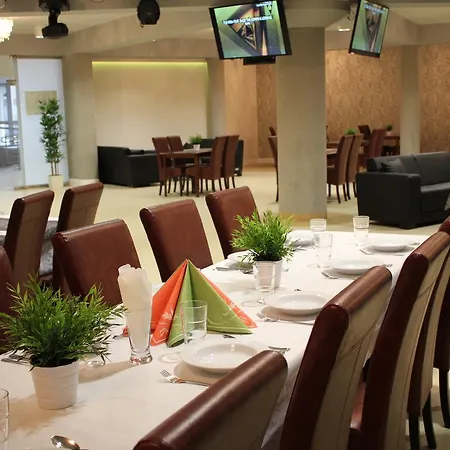 Wsap家庭式酒店 公寓式酒店 奥斯特罗文卡